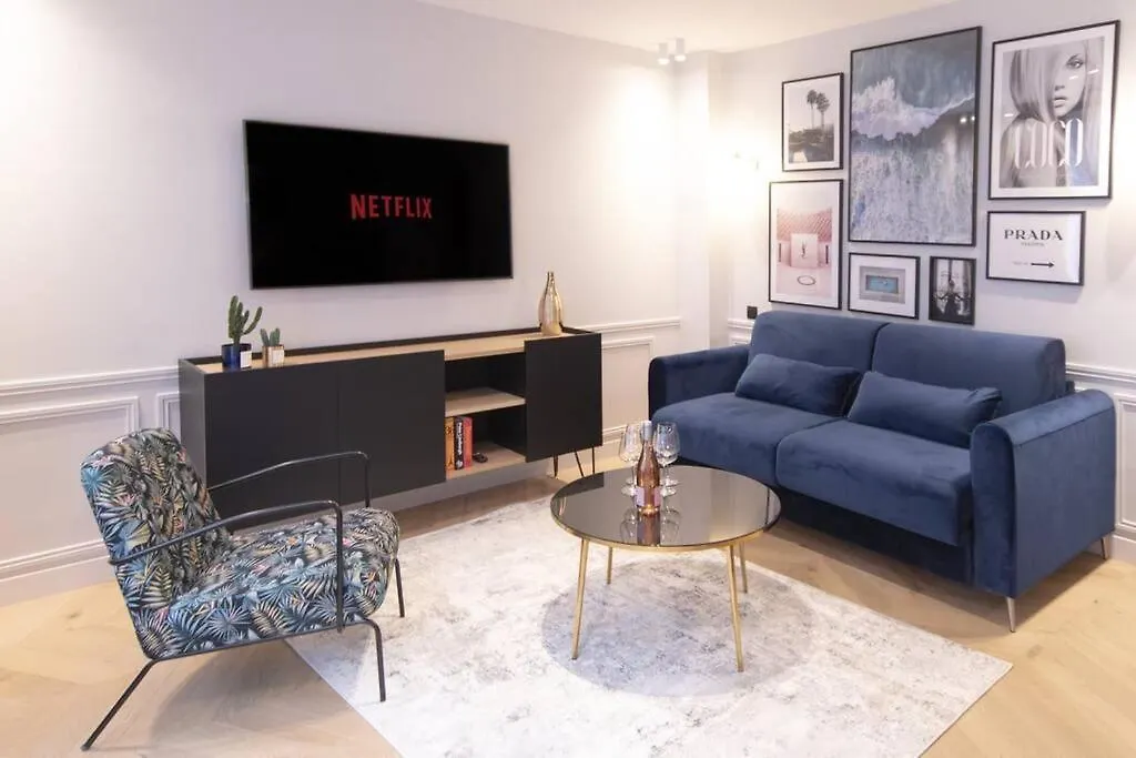Chic & Fully-Equipped Apartment In Le Marais Paris
