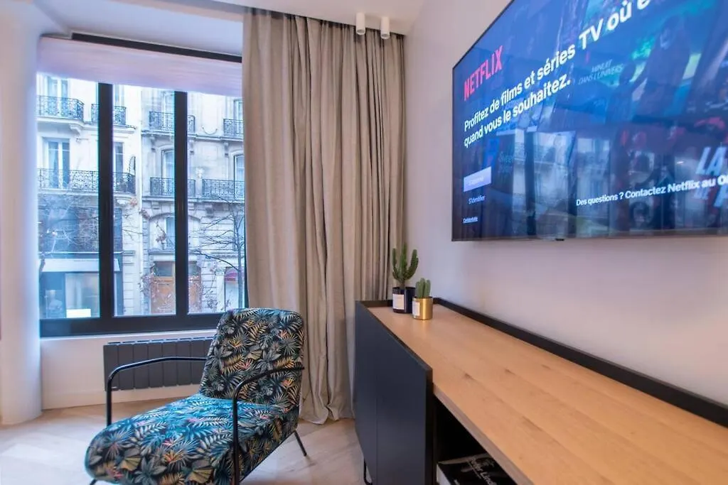 Chic & Fully-Equipped Apartment In Le Marais Paris France