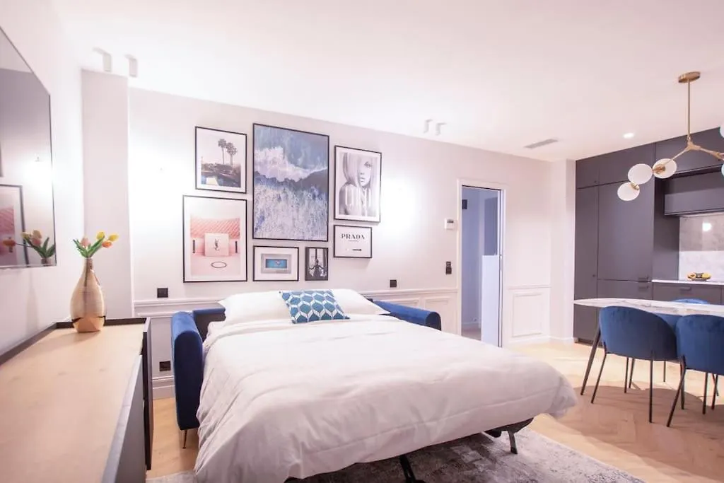 Chic & Fully-Equipped Apartment In Le Marais Paris