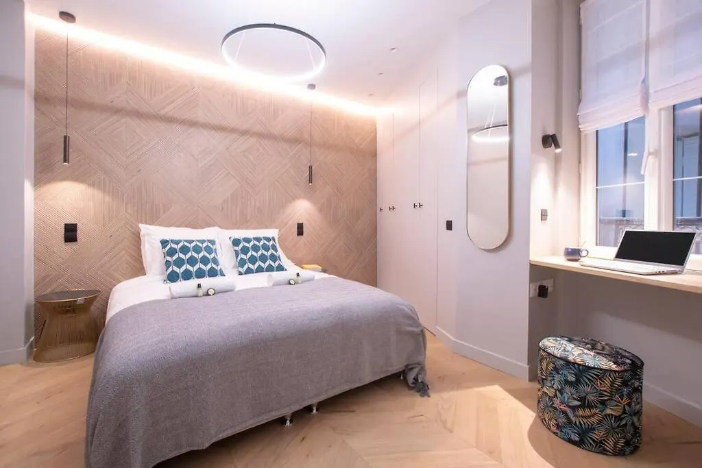 Chic & Fully-Equipped Apartment In Le Marais Paris